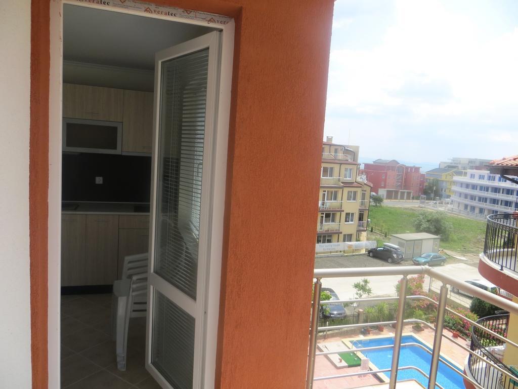 Apartments In Azalia 2 Complex Nesebar Ruang foto